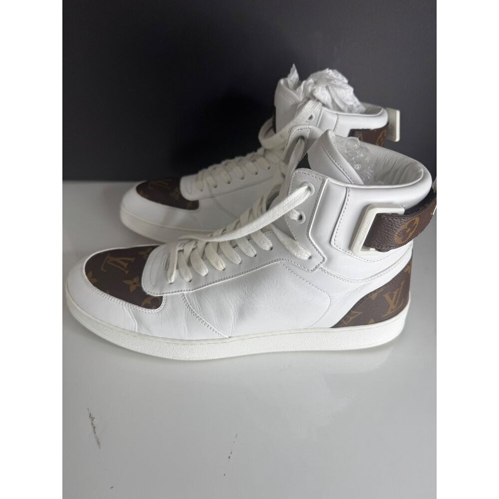 Louis Vuitton Rivoli High Top Monogram Sneaker Boot Signature Men's Men's LV 9 U - Picture 11 of 16
